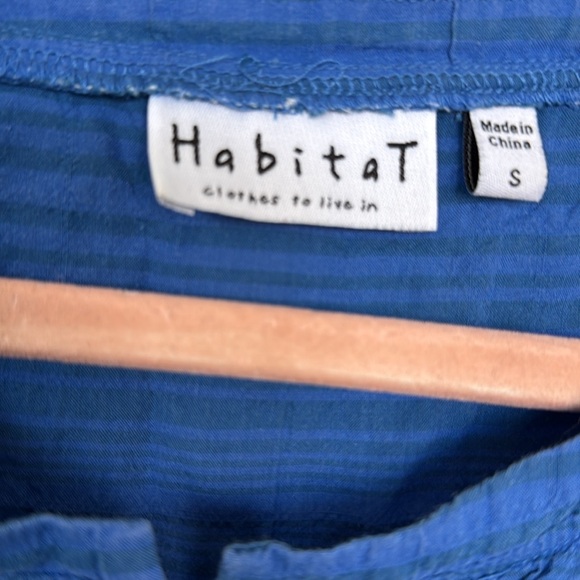 Habitat Women's Blue Button-Up Top - Picture 2 of 3